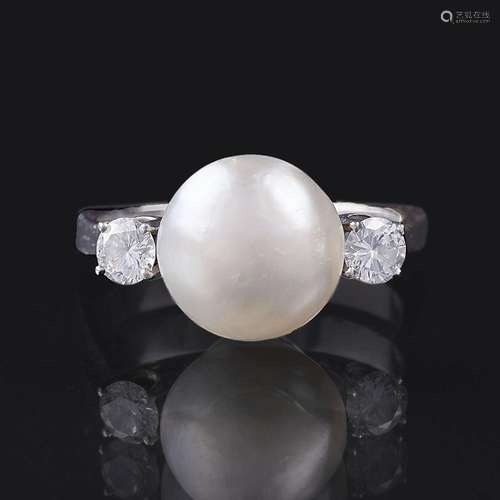 A Pearl Diamond Ring.