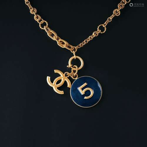 Chanel. A Necklace 'No. 5'.