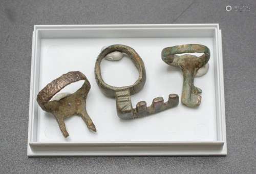 3 römische Ringschlüssel / 3 Roman ring keys