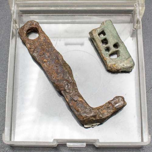 Römischer Schubriegelschlüssel mit Schubriegel / A Roman dra...