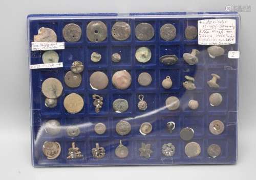 48-teilige historische Knopfsammlung / A collection of 48 hi...