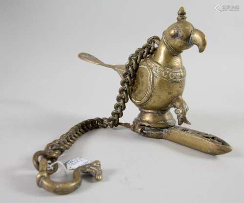 Vogel-Öllampe / An oil lamp with bird, wohl Pakistan/Indien,...