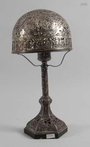 Silberne Tischlampe / A silver table lamp, Hanau, 19. Jh.