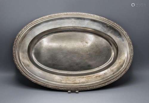 Ovale Platte / An oval silver platter, Josef Carl Ritter von...