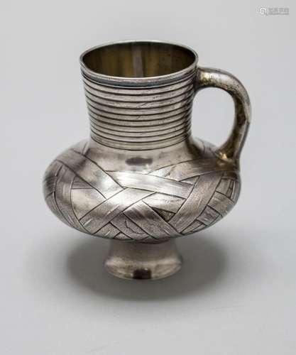 Kleiner Krug / A small silver jug, Pavel Ovchinnikov, Moskau...