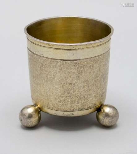 Barock Kugelfußbecher mit Schlangenhaut / A Baroque silver s...