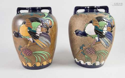 Zwei Art Déco Vasen / Two Art Deco vases, Turn-Teplitz, Amph...