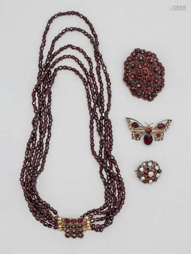 Granatschmuck Set / A set of garnet jewellery