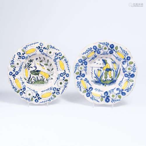 A Pair of Fan-Shaped  Faience Plates.