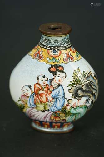 A Enamel story snuff bottle