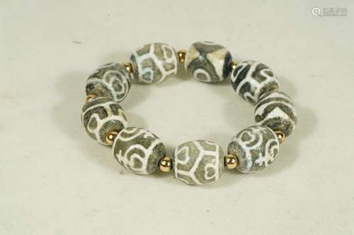 A Tian Zhu Bracelet