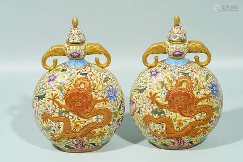 A Cloisonne Gilt-Decorated Dragon Vase