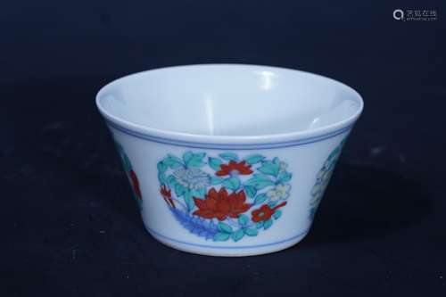 A Doucai flower cup