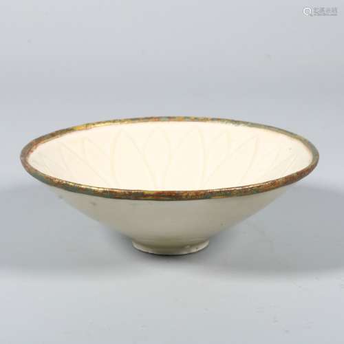 Ding Kiln Porcelain White Glaze Porcelain Bowl , China
