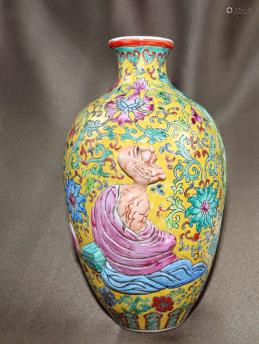 黄地粉彩人物纹瓶瓷器