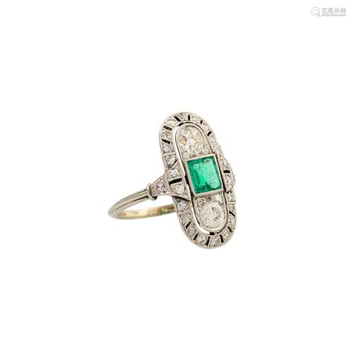 Art Déco Ring mit Smaragd und Altschliffdiamanten