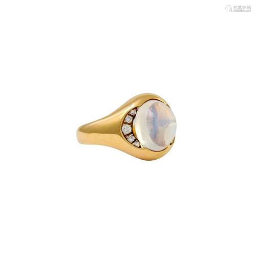 JACOBI Ring mit Mondstein ca. 4,15ct,