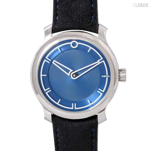 MING 2021 17.09 "Blau". Armbanduhr. Ausverkauftes ...