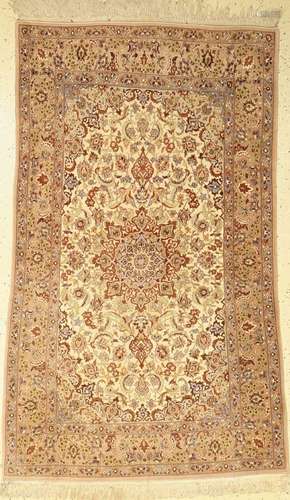 Isfahan fine, Persia, approx. 60 years, wool on silk, approx...