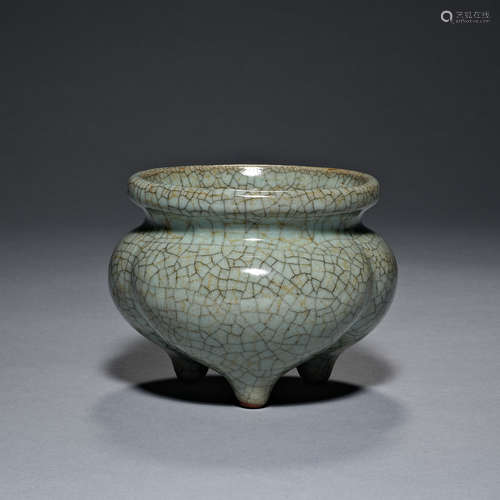 Song Dynasty, Ge Kiln, Incense Burner