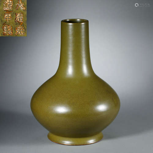 Qing Dynasty Guangxu, brown glaze color, Bottle