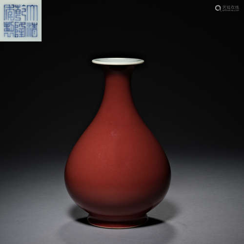 Qing Dynasty Qianlong, Red glaze color, Bottle