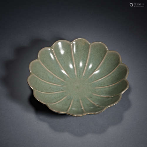 Song Dynasty,GUAN Kiln, Celadon Writing-brush Washer