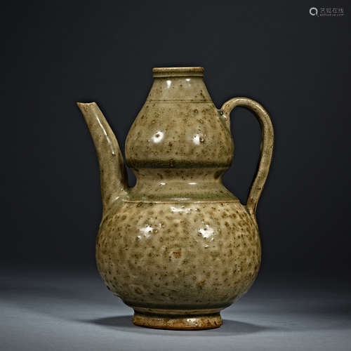 Song Dynasty,  Celadon Pot