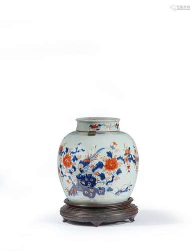 CHINE<br />
Pot à gingembre rond couvert décor Imari bleu ro...