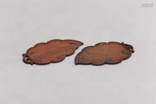 A PAIR OF CHINESE WOOD 'LEAF' TRAYS. Qing Dynasty