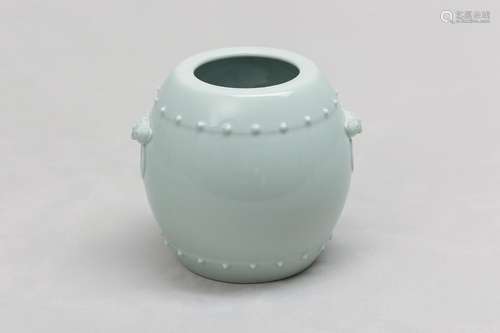 A CHINESE CELADON-GLAZED DRUM-SHAPED VASE. Qing Dynasty