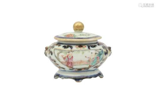 A SMALL CHINESE FAMILLE ROSE JAR AND COVER. Qing Dynasty, 18...