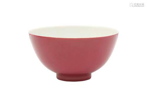 A CHINESE RUBY PINK ENAMELLED BOWL. Qing Dynasty, Yongzheng ...