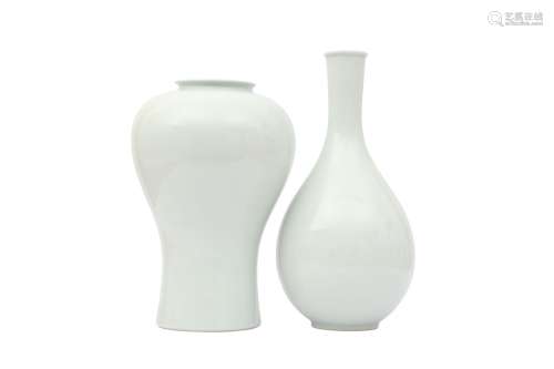 TWO KOREAN MONOCHROME VASES. 20th Century. The first with a ...