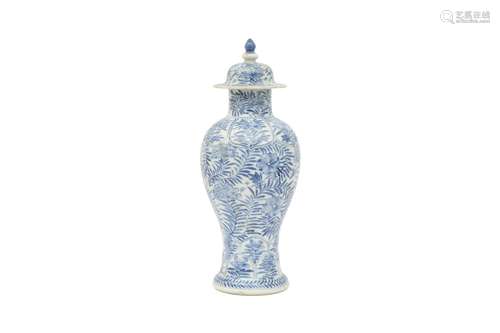 A CHINESE BLUE AND WHITE BALUSTER 'BLOSSOMS' VASE AND COVER....