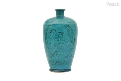 A CHINESE TURQUOISE-GLAZED VASE