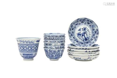 A GROUP OF CHINESE BLUE AND WHITE CUPS AND SAUCERS. Qing Dyn...