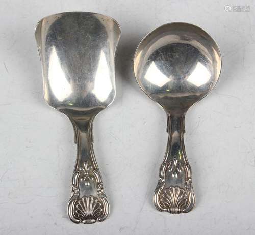 A George IV silver King's pattern caddy spoon with circular ...