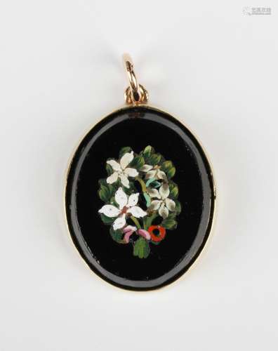 A Florentine gold mounted oval pietra dura pendant