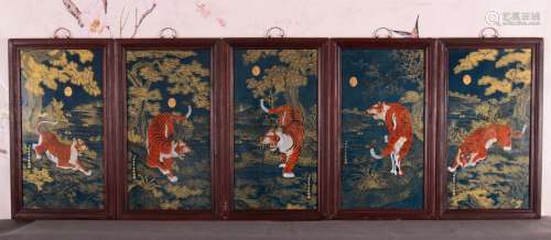 红木镶松石绿底珐琅彩掐金丝瓷板画《五福临门》挂屏一组
