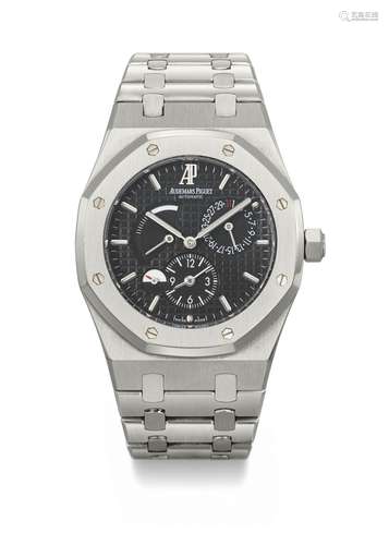 AUDEMARS PIGUET. AN ATTRACTIVE STAINLESS STEEL AUTOMATIC DUA...