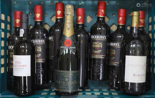 10 bottles: Moet & Chandon, Bergerac, fine ruby port and...