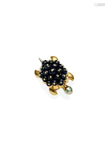 BOUCHERON | A SAPPHIRE AND EMERALD SET NOVELTY BROOCH