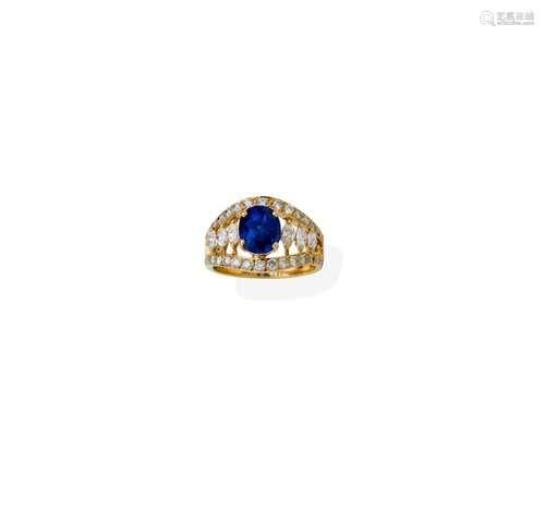 A SAPPHIRE AND DIAMOND RING