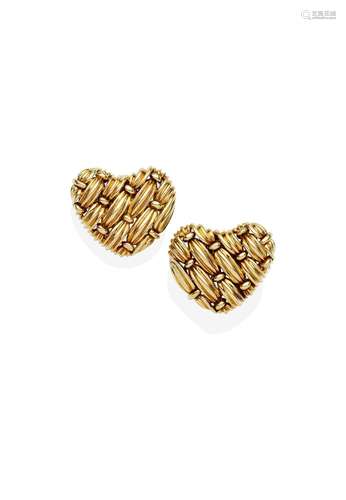 TIFFANY & CO. | A PAIR OF GOLD EARCLIPS