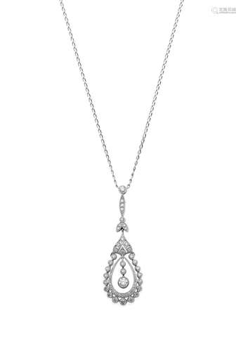 A DIAMOND PENDANT NECKLACE