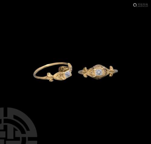 Elizabethan Gold Ring with Octahedron Diamond