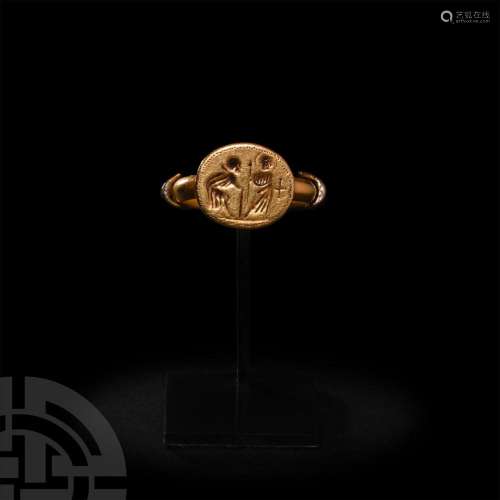 Gold Ring with Figure before Jesus