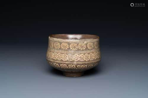 A Korean Buncheong stoneware teabowl, Joseon, 16/17th C.