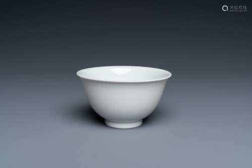 A fine Chinese monochrome white-glazed bowl, Yongzheng mark ...